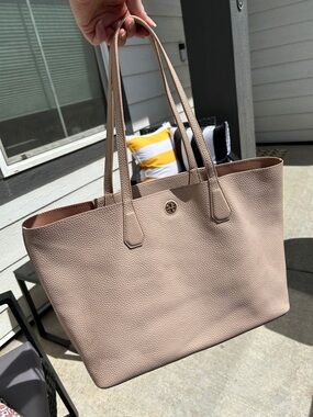 Rehab Tory Burch Tote Bag